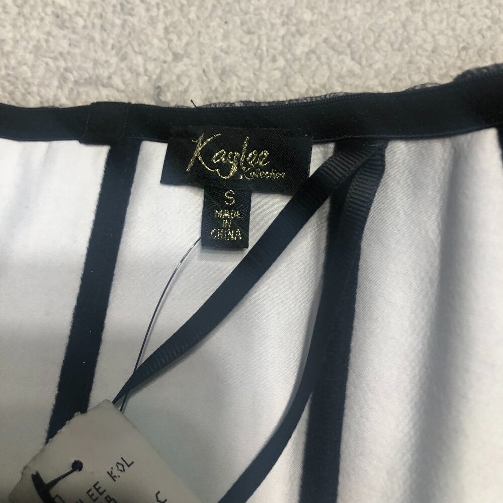 Kaylee Top Size Small New with Tag - Picture 4 of 9